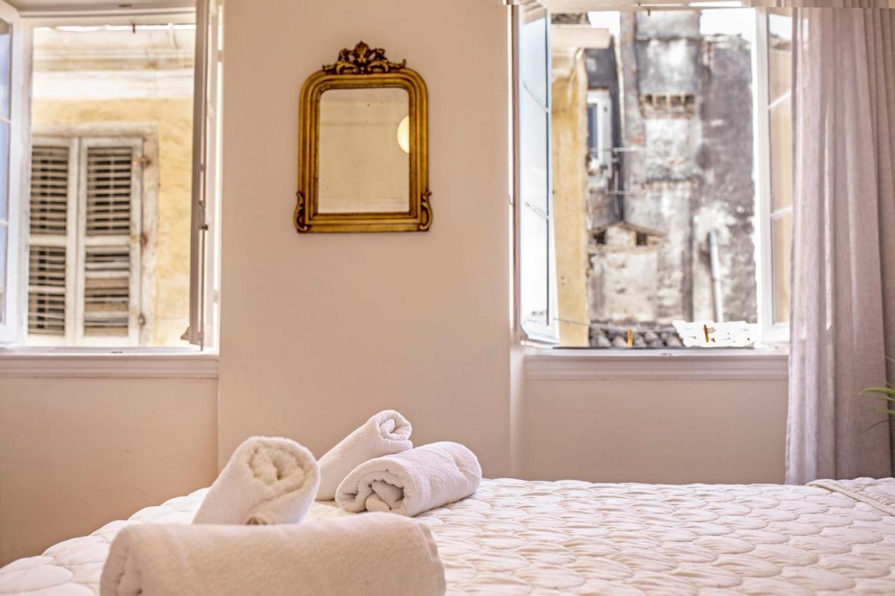 Downtown Apt At Filellinon Corfu  Esterno foto