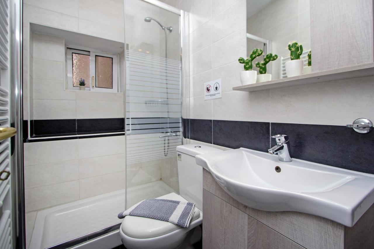 Downtown Apt At Filellinon Corfu  Esterno foto